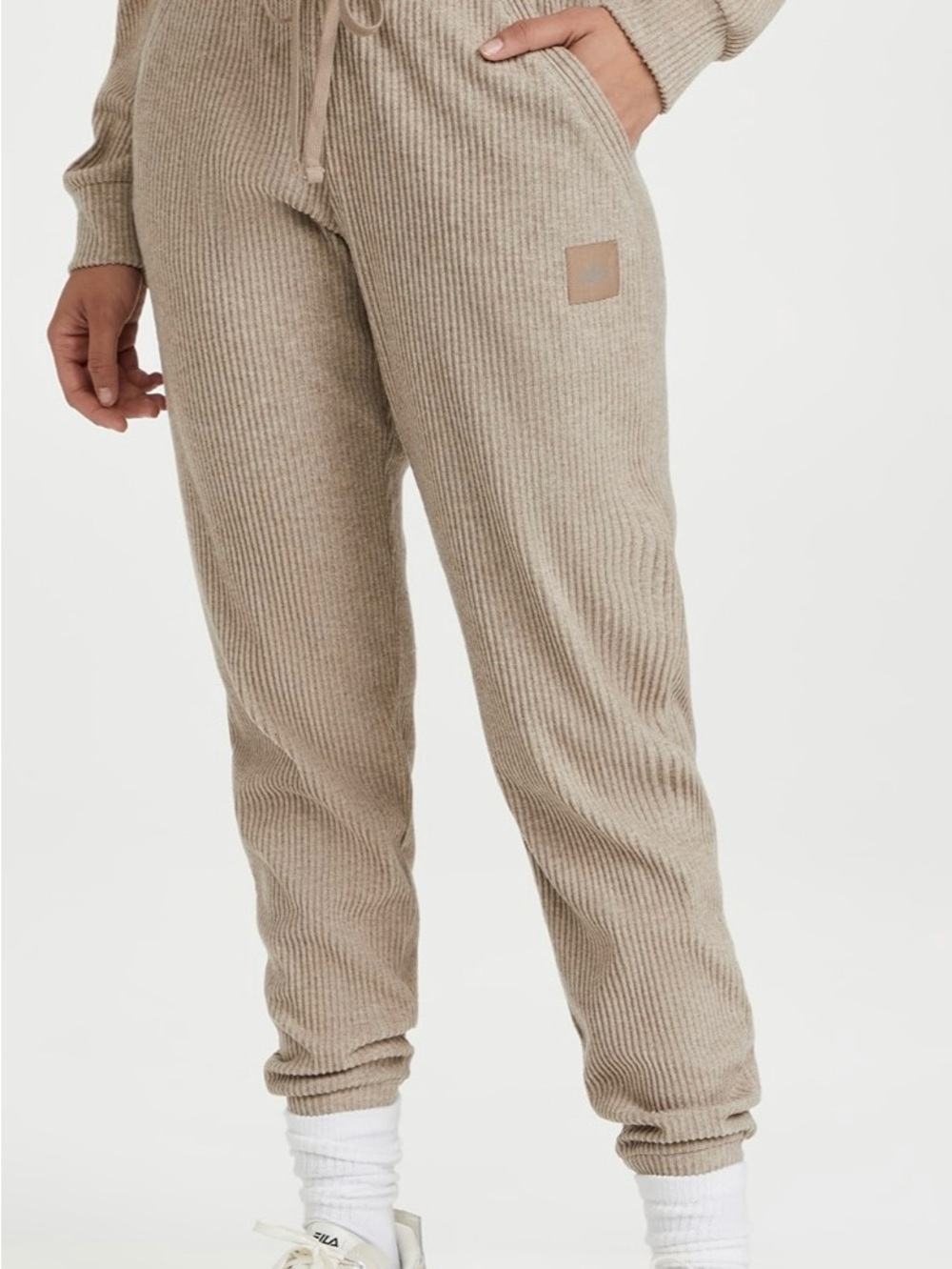 ALO Yoga Beige Ribbed Drawstring Joggers - Picture 5 of 9
